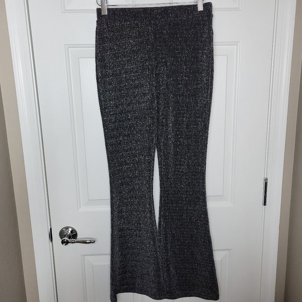 No Boundaries Women's Medium (8-10) Shimmery Silver And Black Bell Bottom Pants